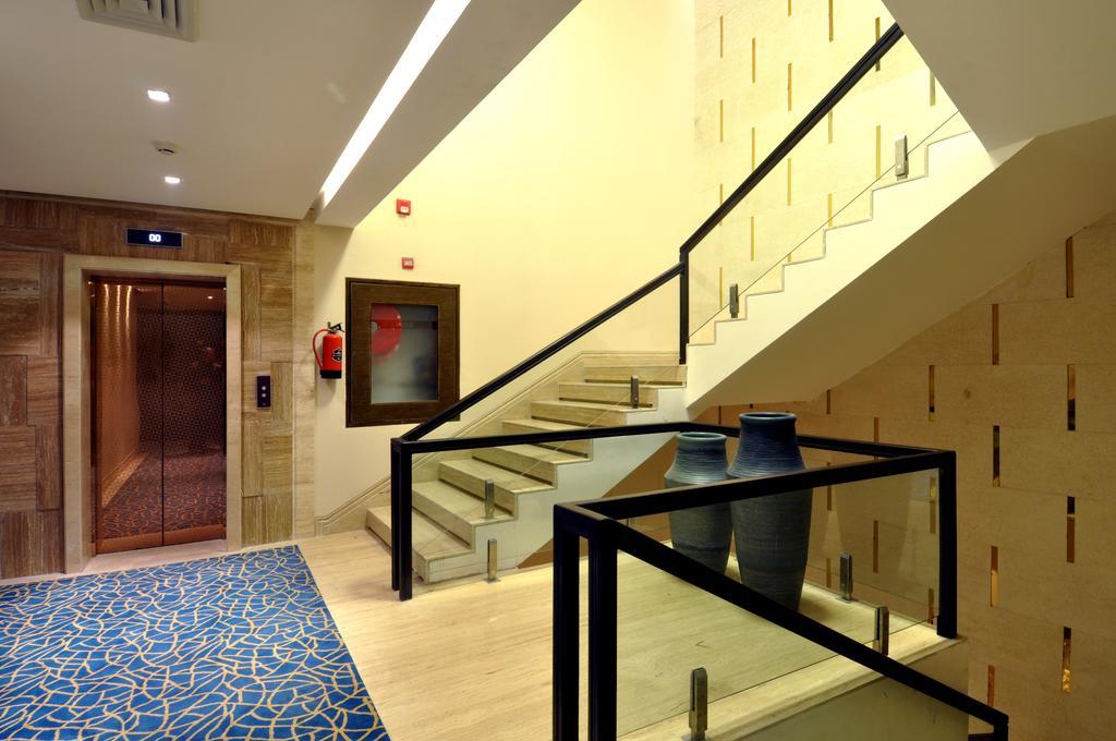 The Cove Hotel Panchkula Bagian luar foto